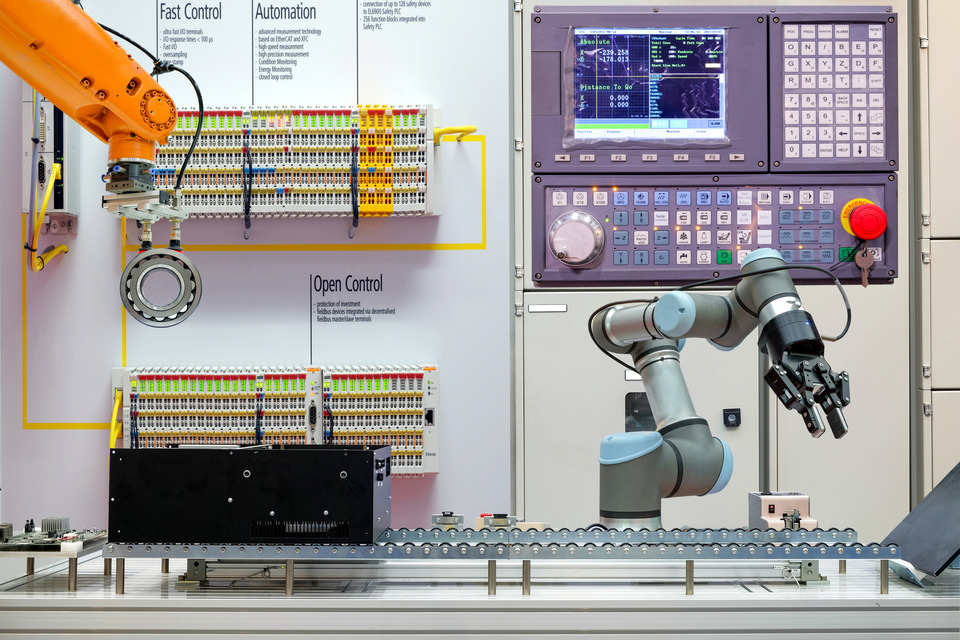 PLC and Robot Automation